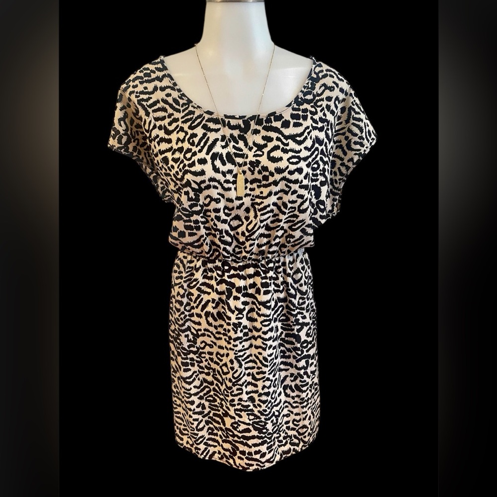 Love Notes Women’s Leopard Print Lightweight Criss Cross Back Flowy Dress SZ M